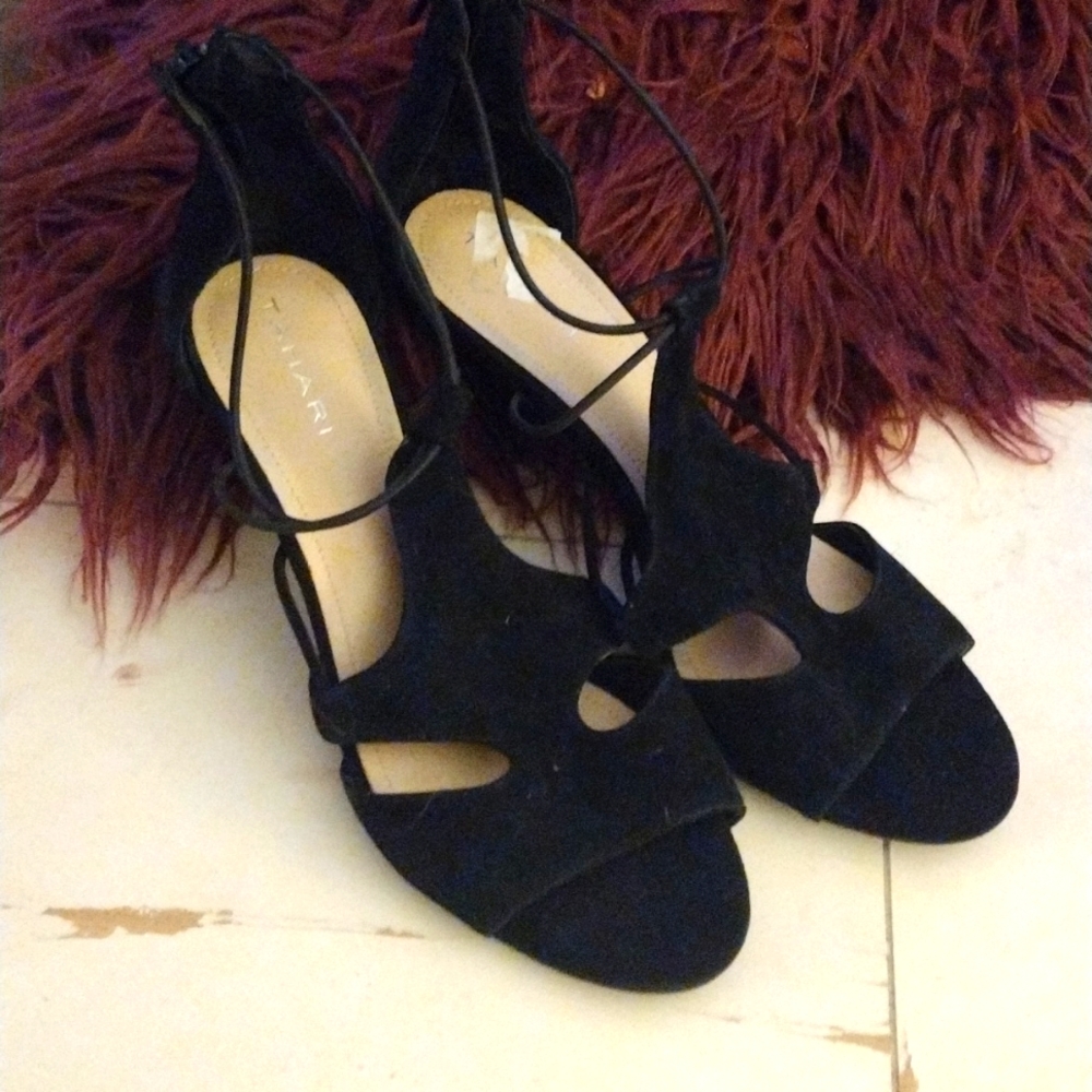 Tahari Heels